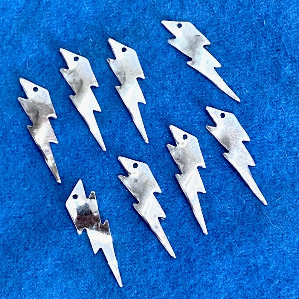 Lot of 8 Shiny Lightning Bolt Charms